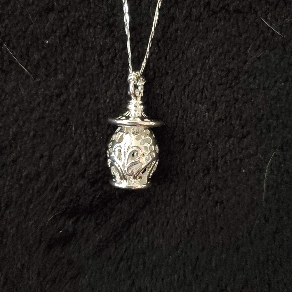 Sterling  silver Lantern with 30' chain